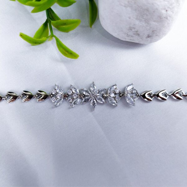 Floral zircon bracelet - Image 2